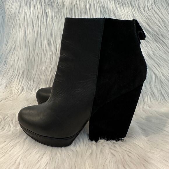 Steve Madden Upstage Ankle Boots Suede Leather Chunky Heel Platform Boots Black - Picture 6 of 8